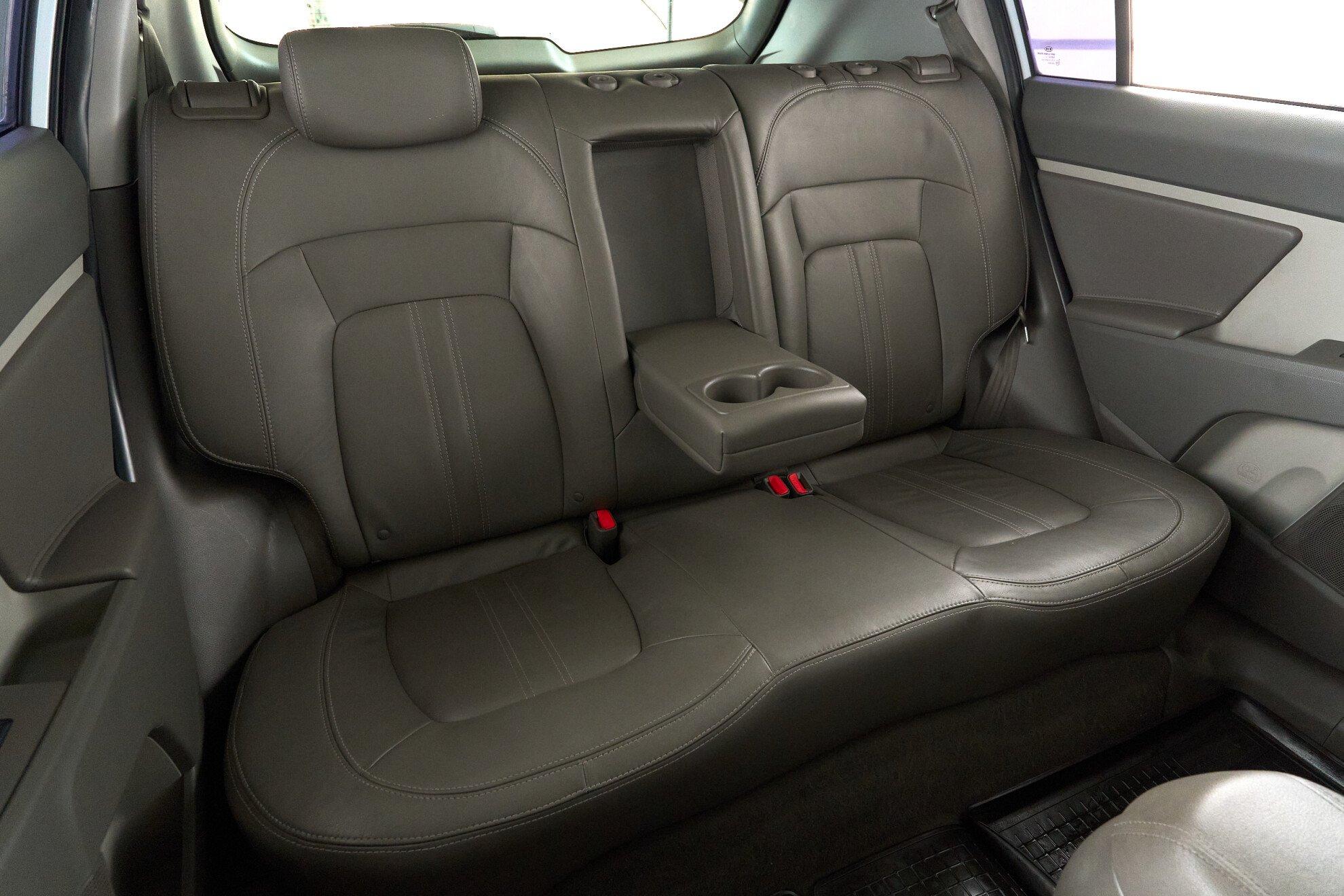 Kia Sportage 2011, белый