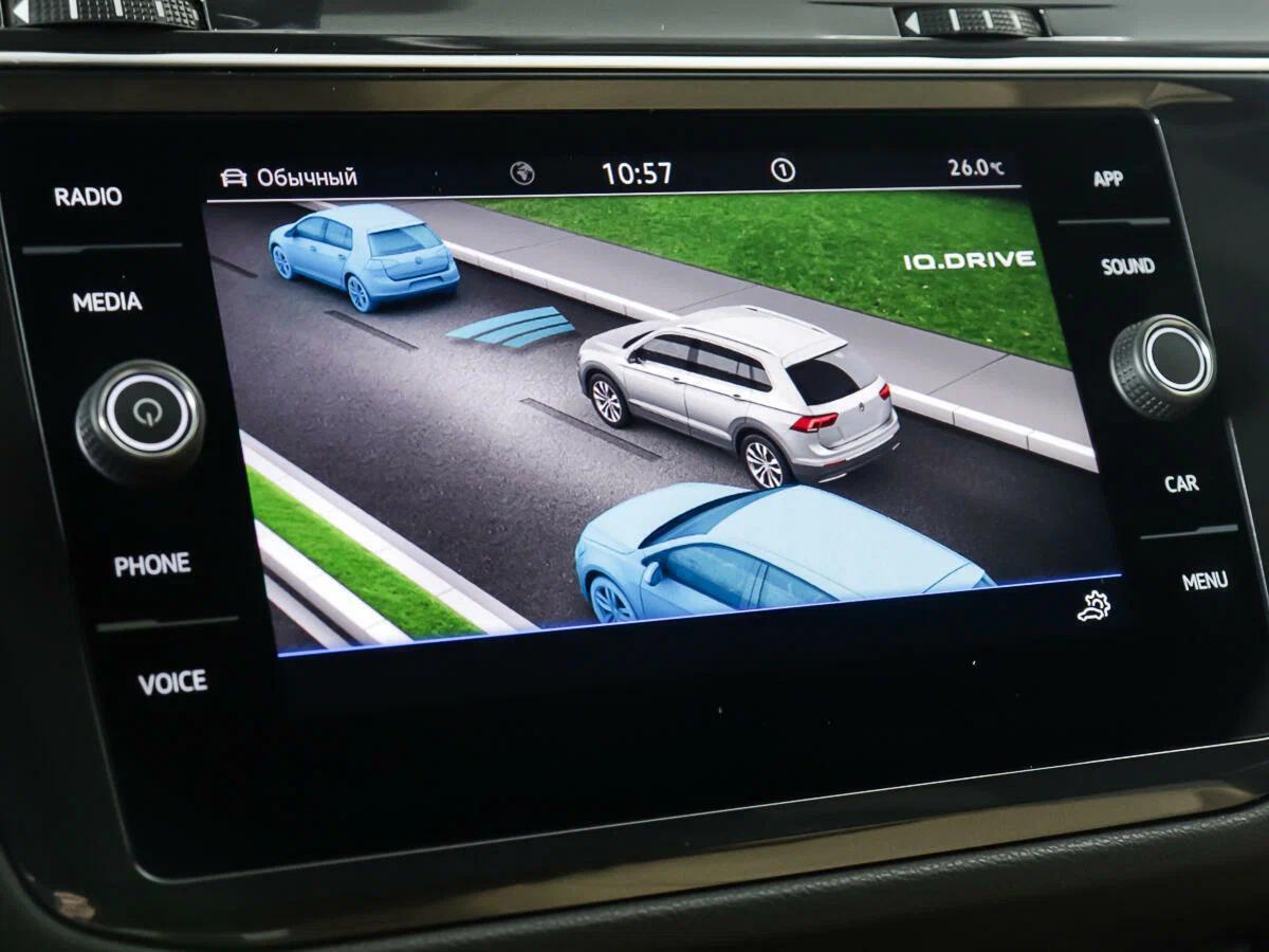 Volkswagen Tiguan 2022, черный