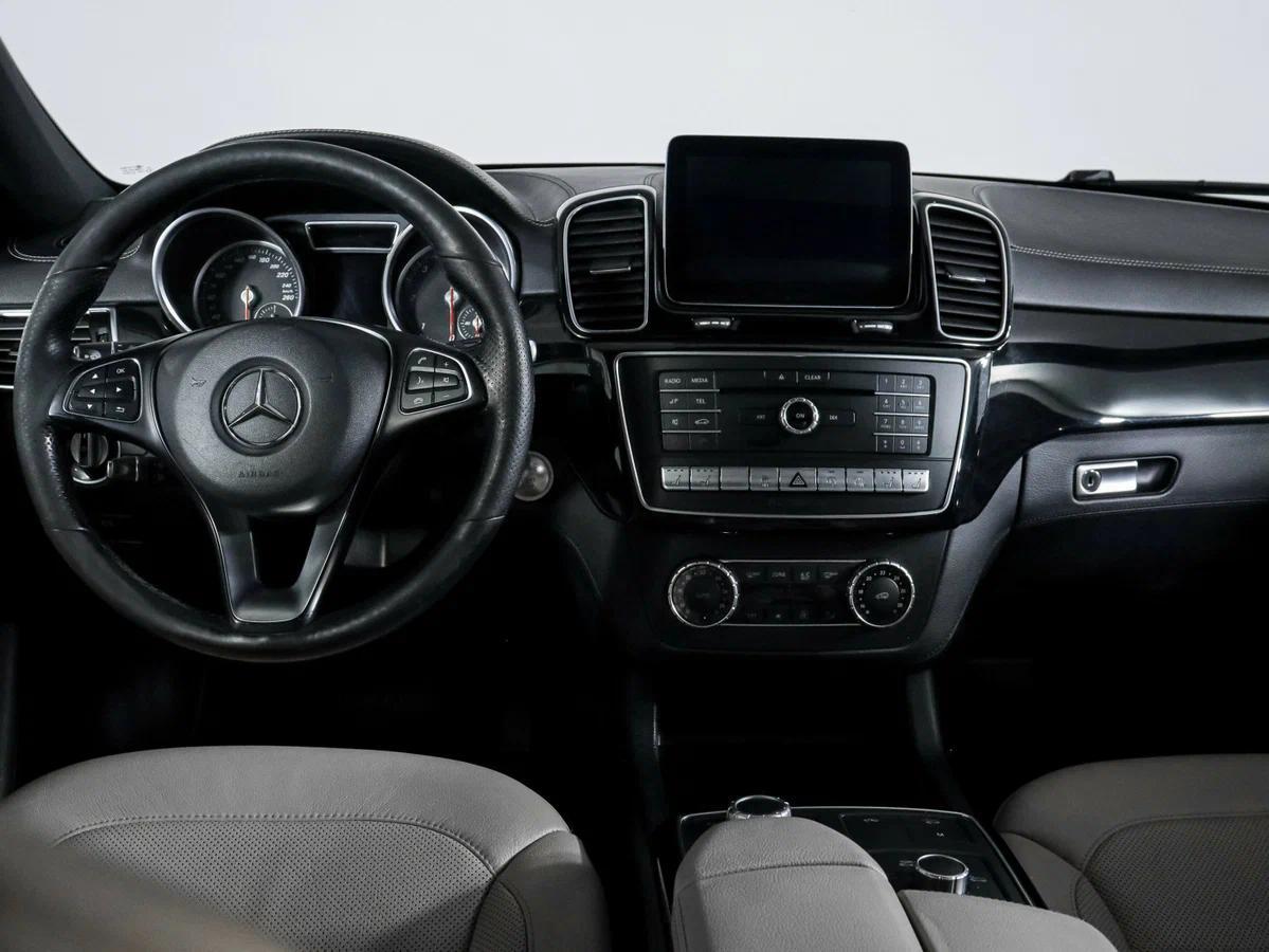Mercedes-Benz GLE 2015, белый