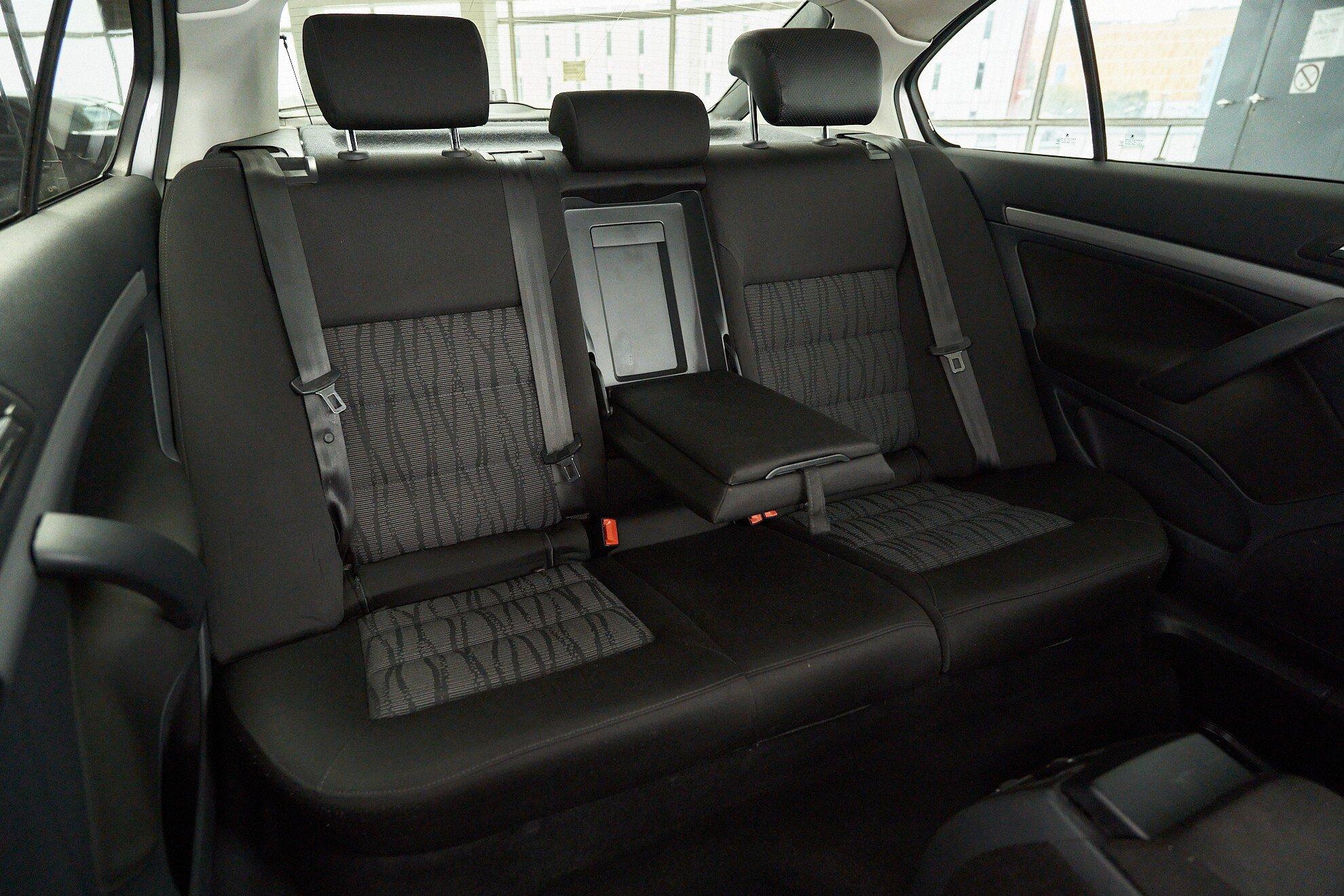Skoda Octavia 2013, серебряный