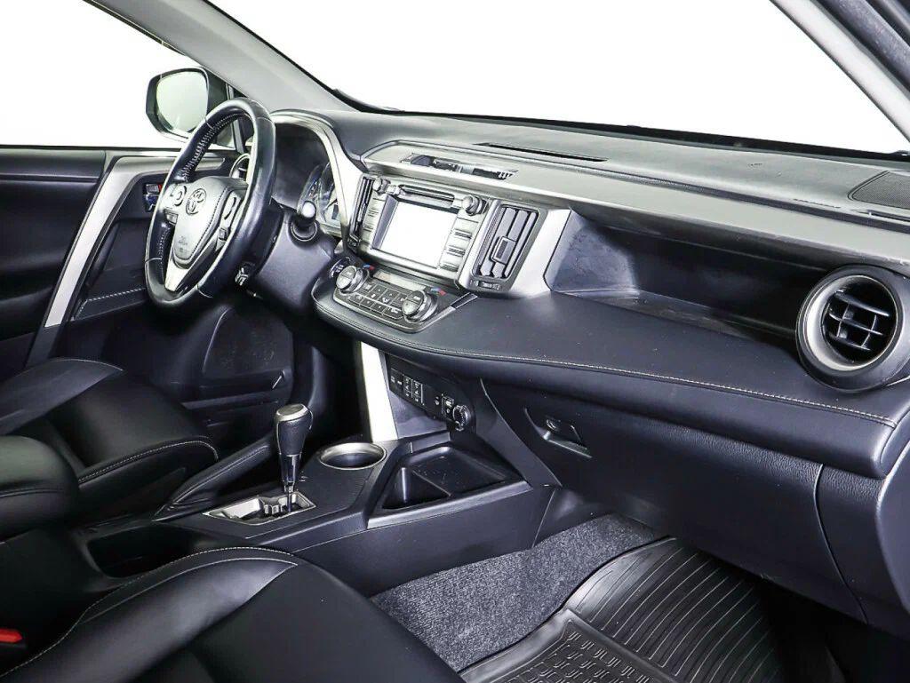 Toyota RAV4 2014, серый