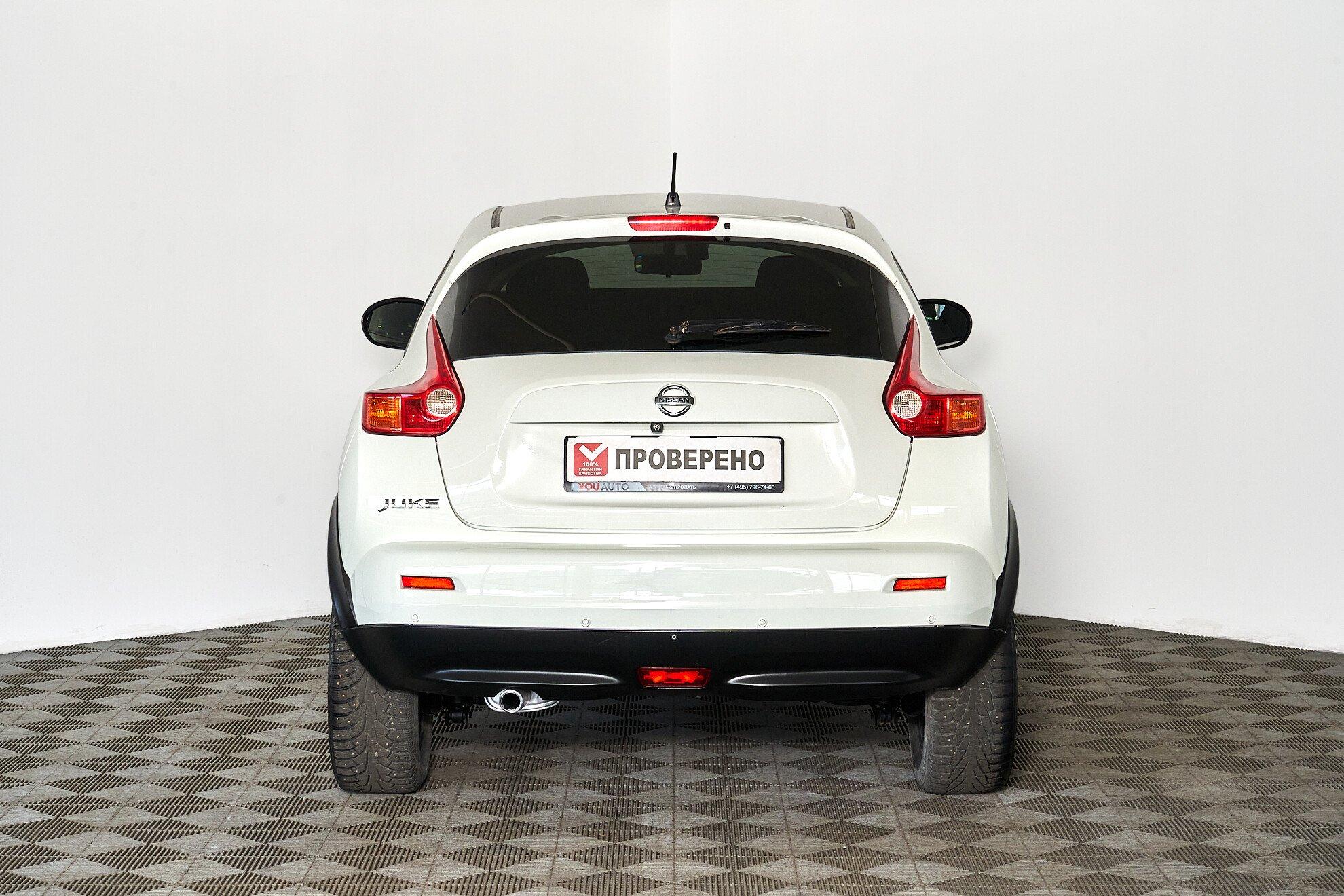 Nissan Juke 2012, белый