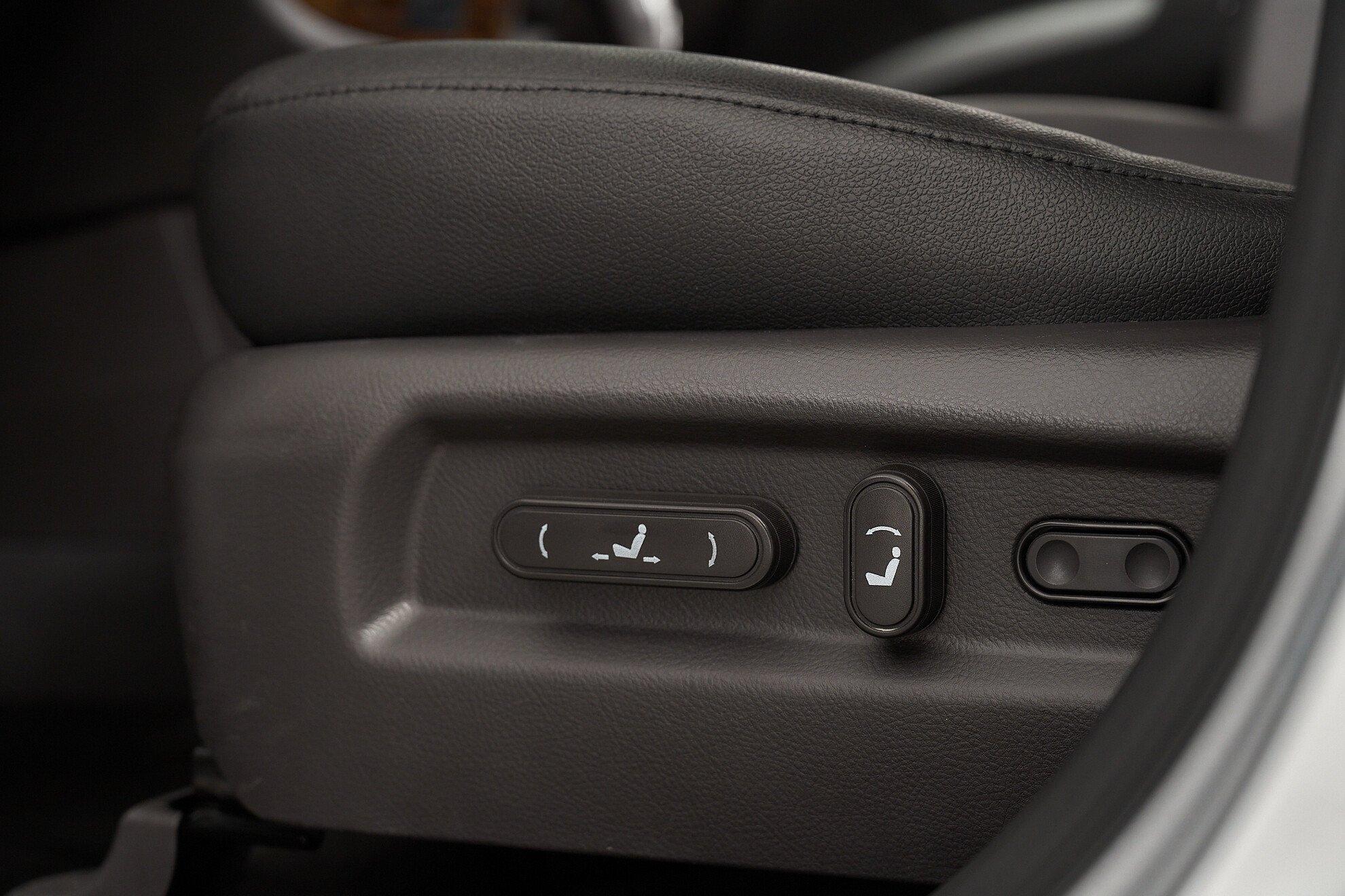 Hyundai Santa Fe 2011, серебряный