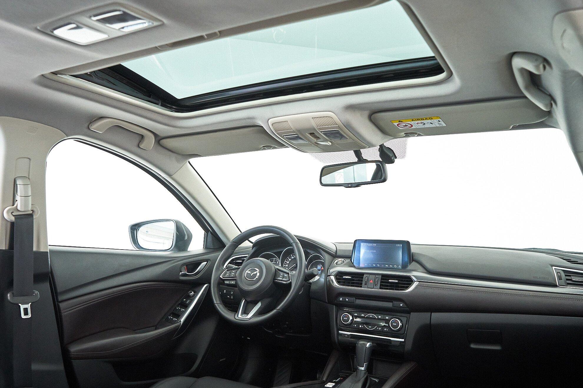 Mazda 6 2016, белый