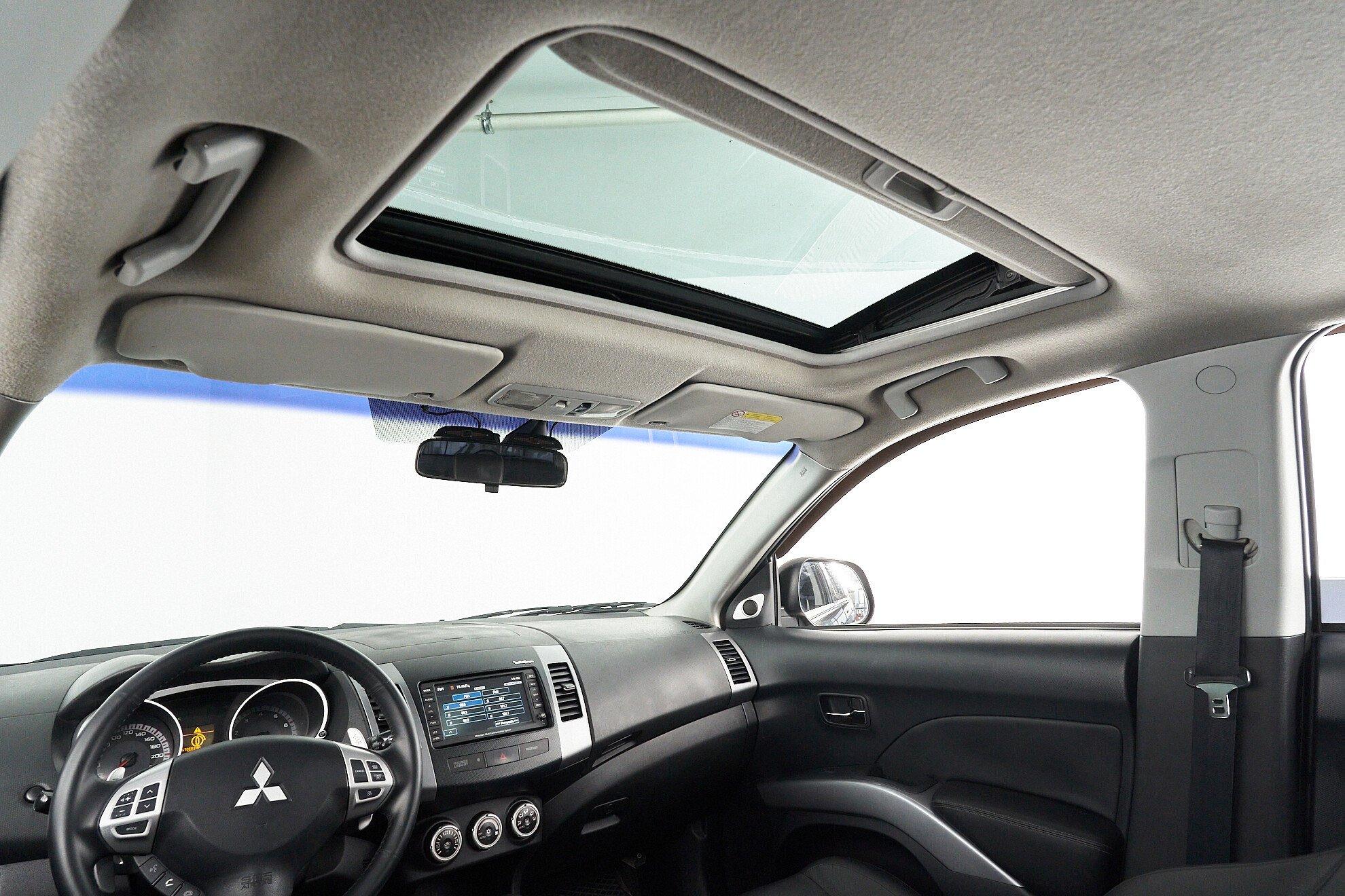 Mitsubishi Outlander 2008, черный