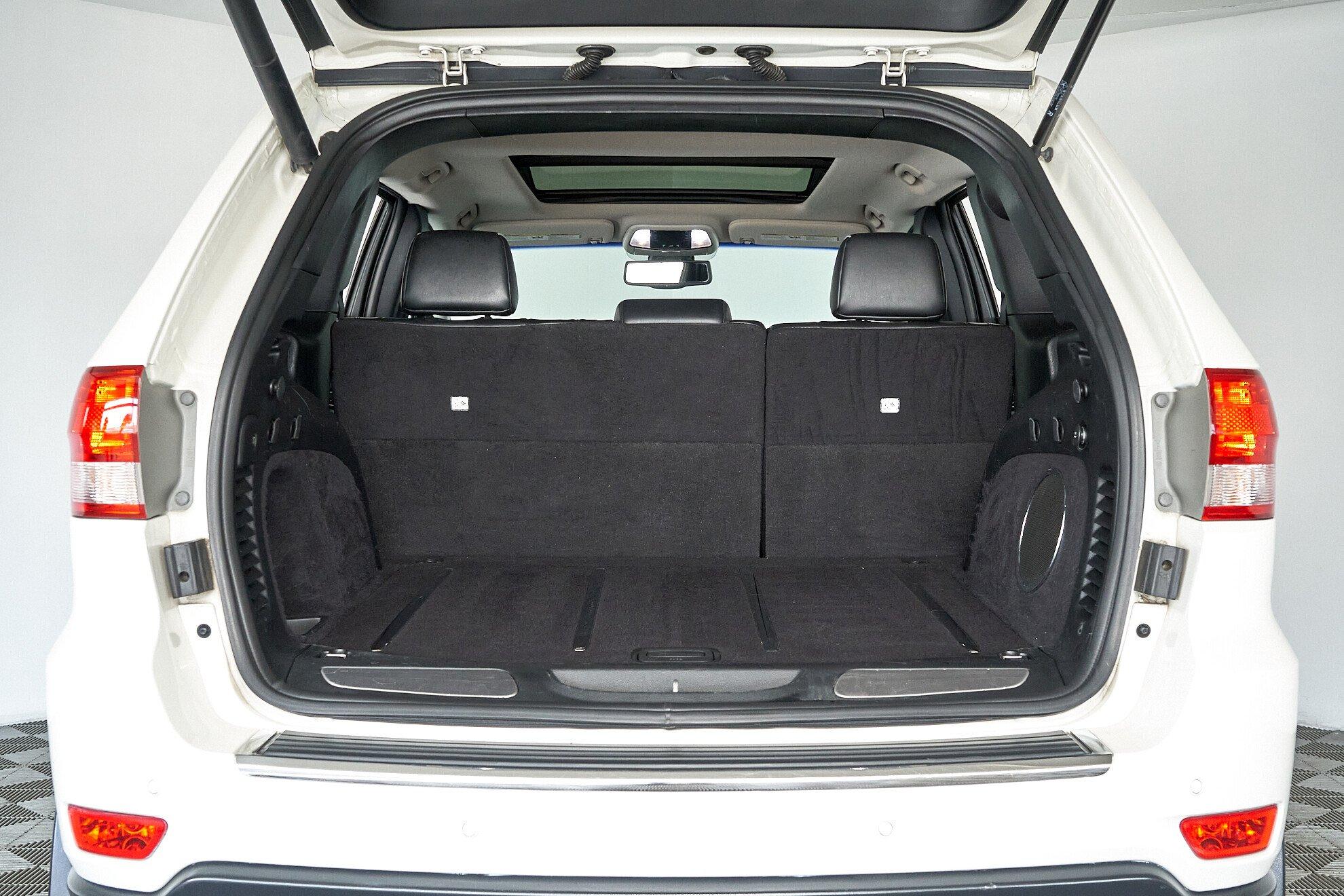 Jeep Grand Cherokee 2012, белый