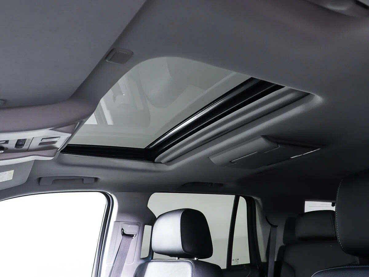 Chevrolet Tahoe 2015, серый
