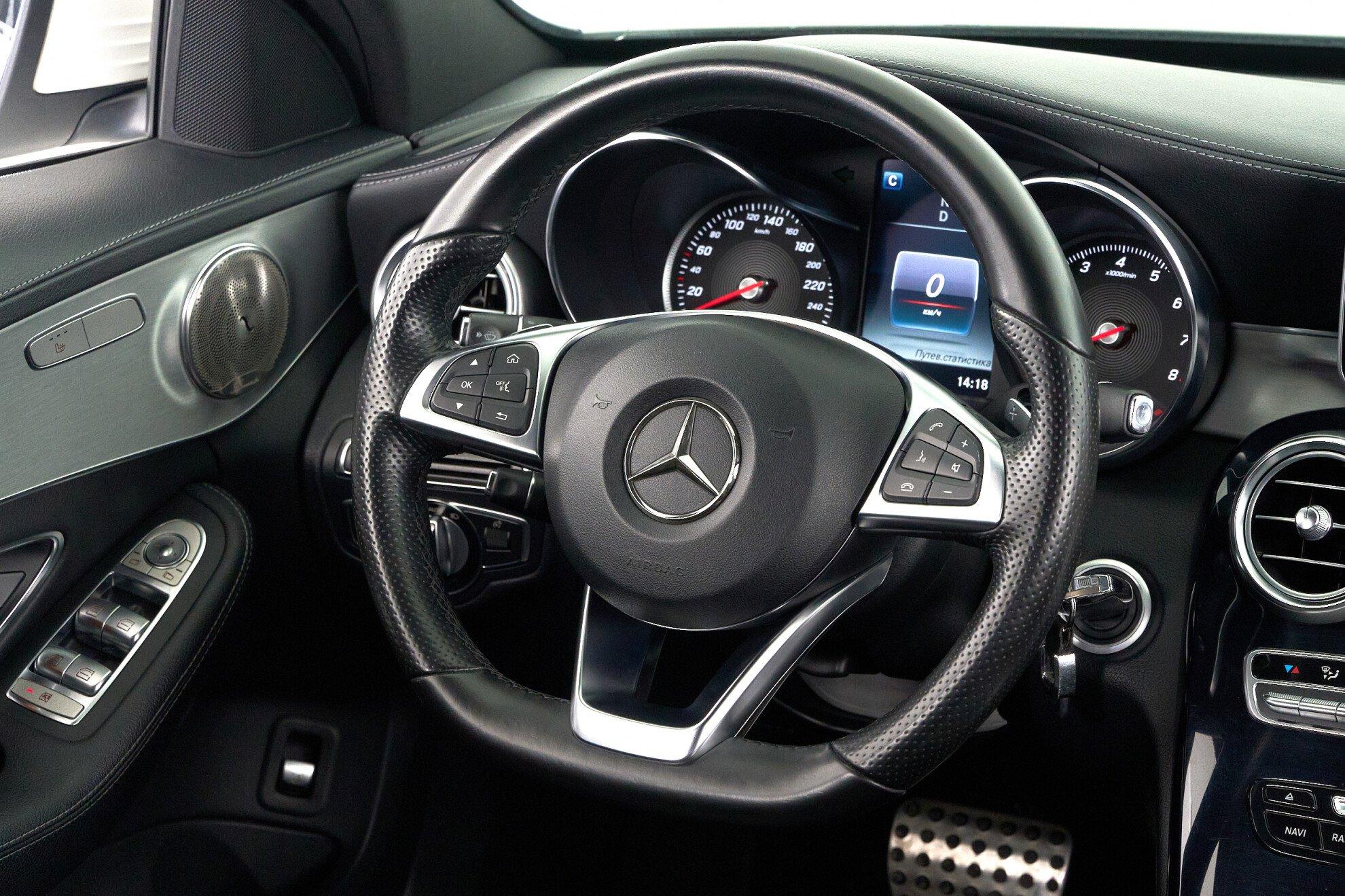 Mercedes-Benz C-Класс 2014, белый