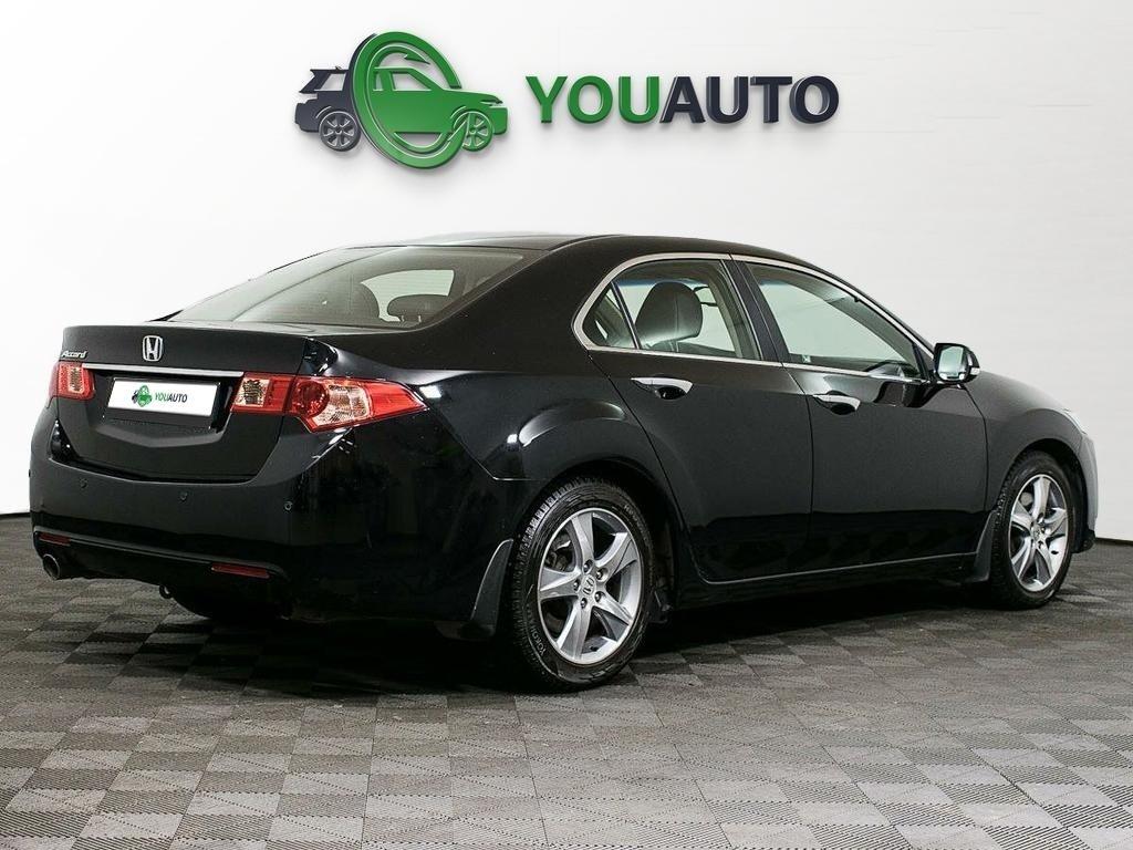Honda Accord 2012, черный