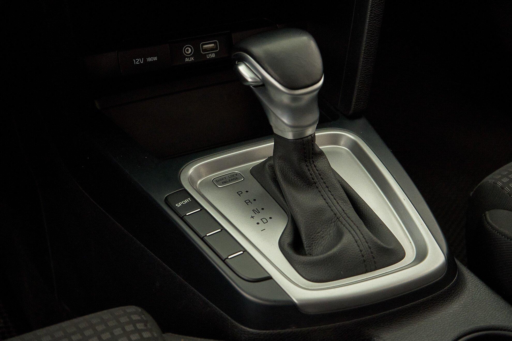 Kia Ceed 2018, белый