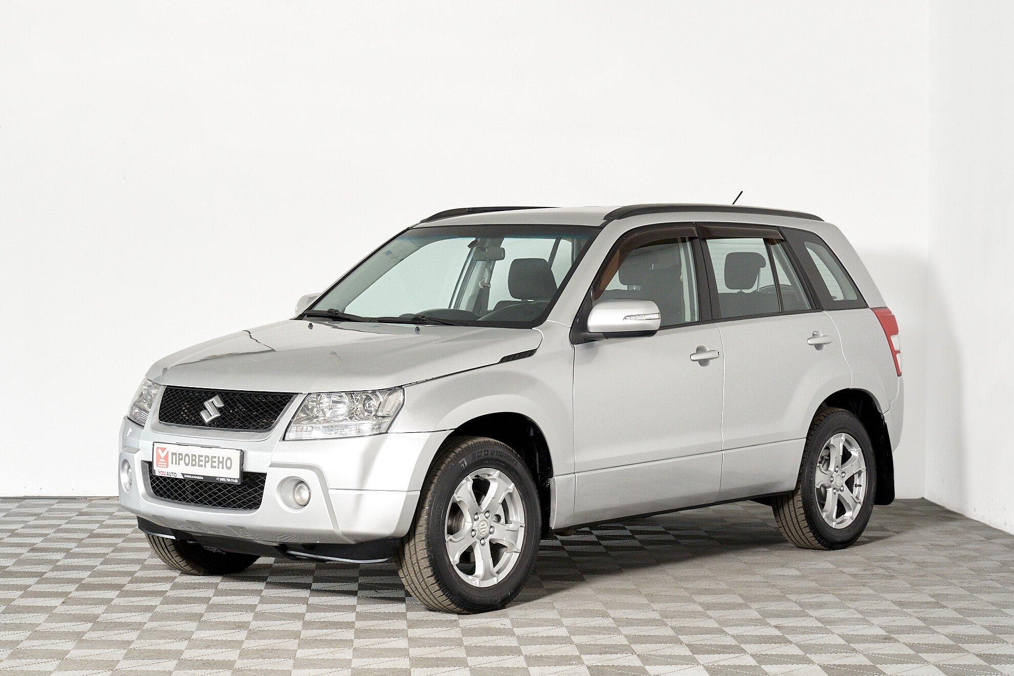 Suzuki Grand Vitara 2011, серебряный