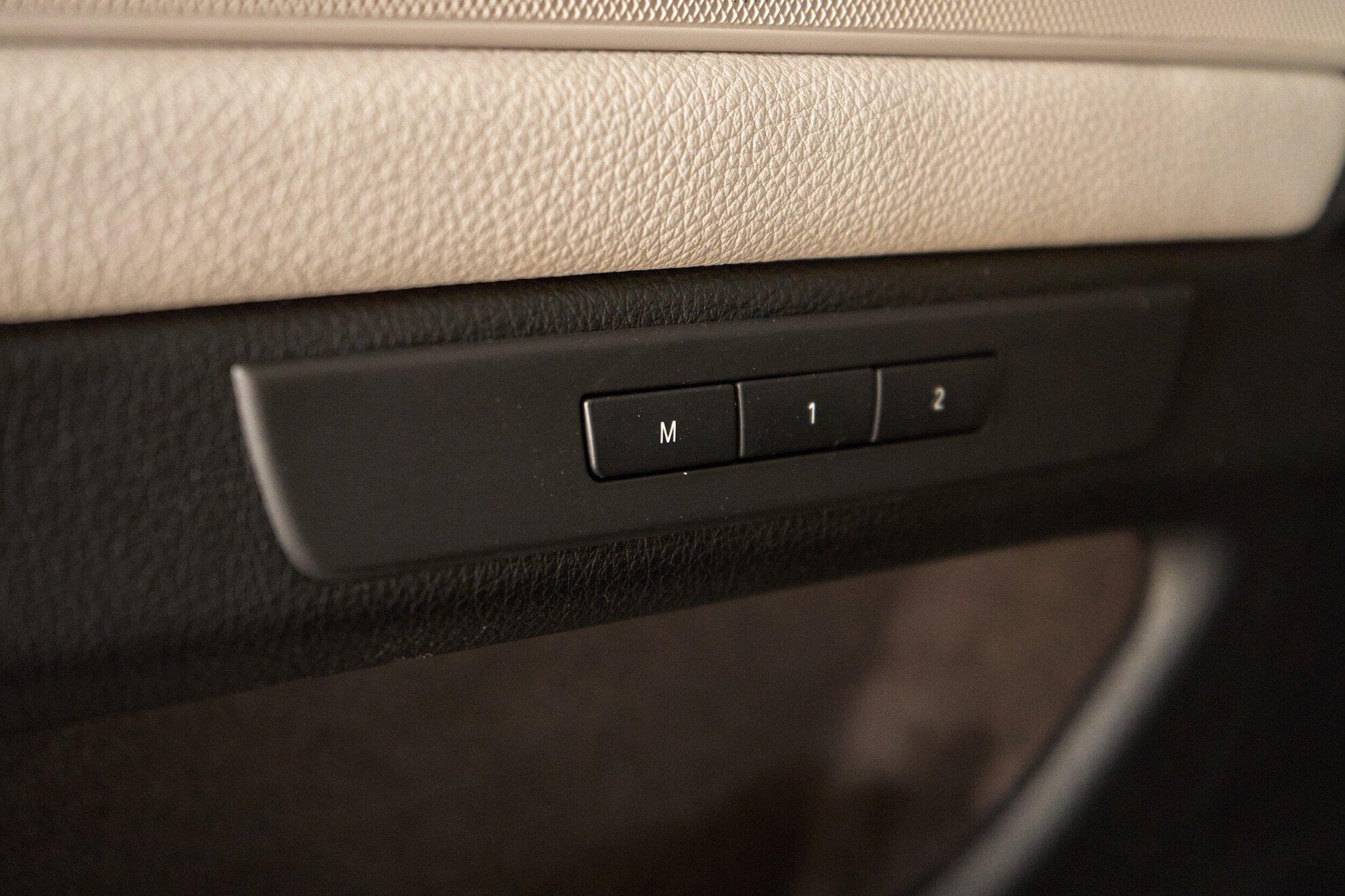 BMW 5 серии 2011, черный