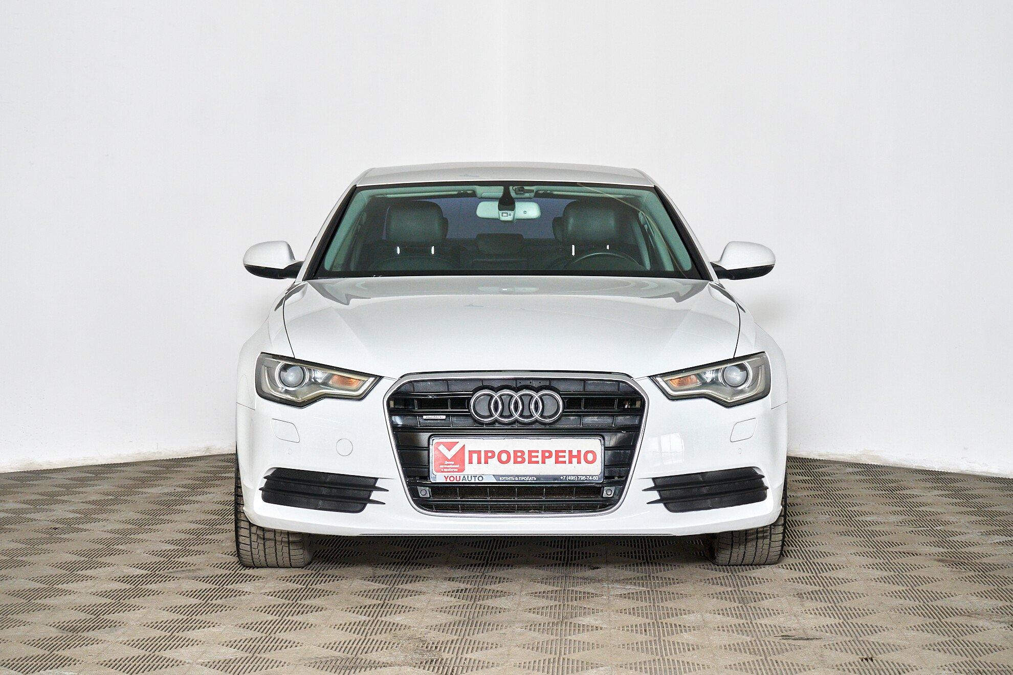 Audi A6 2011, белый