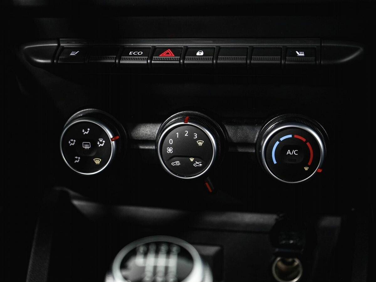 Renault Duster 2021, черный