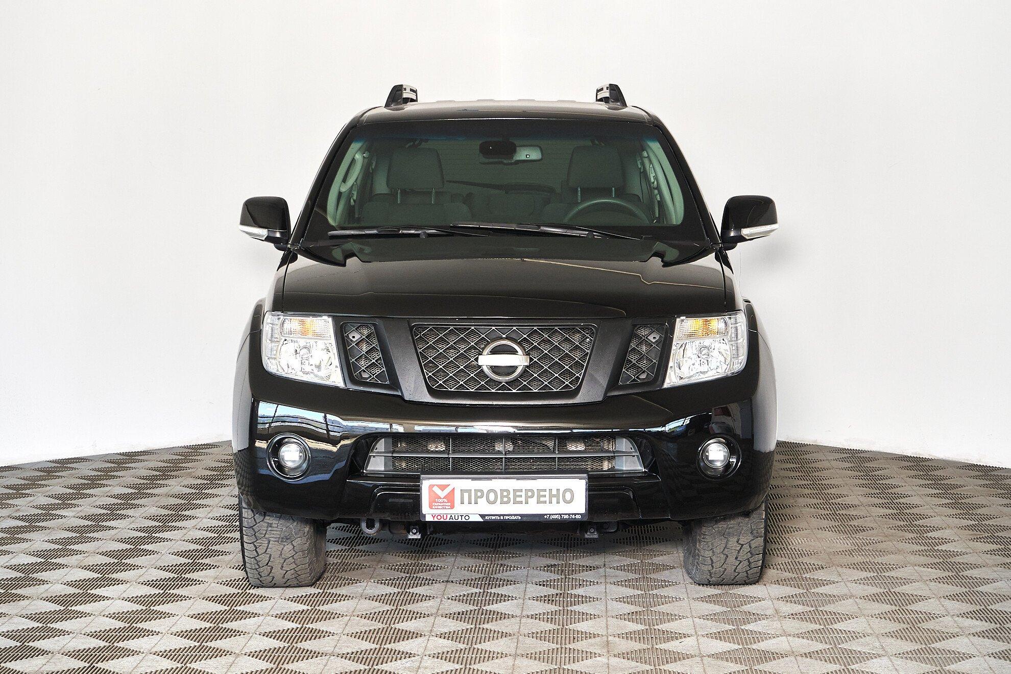 Nissan Pathfinder 2011, черный