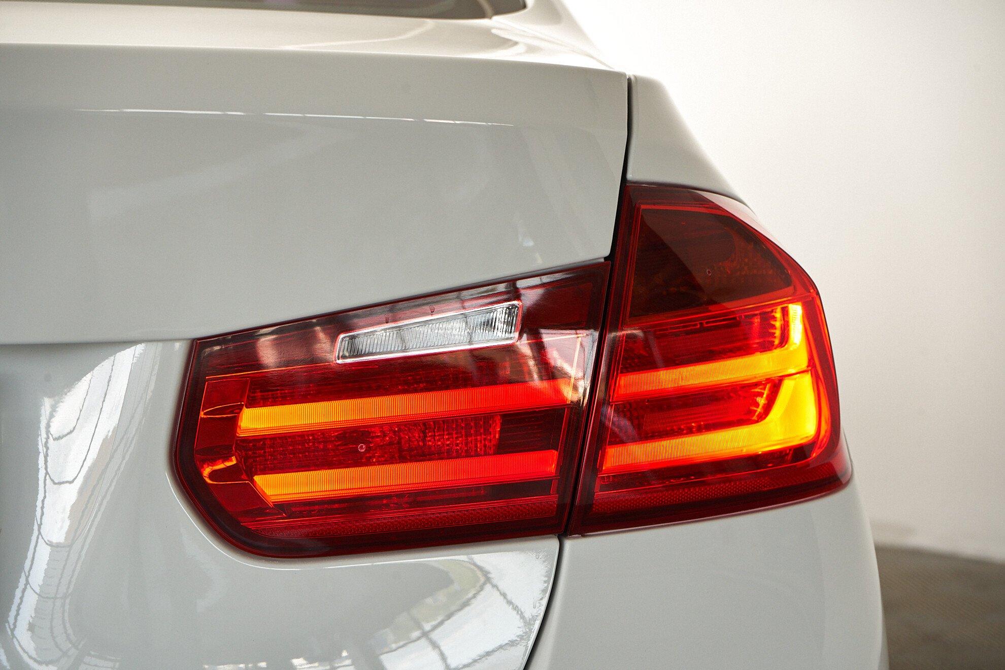 BMW 3 серии 2013, белый