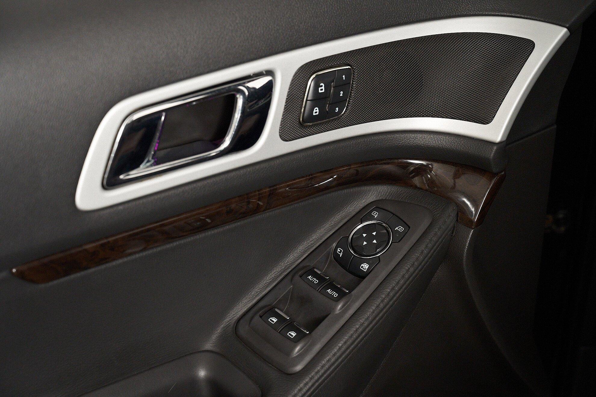 Ford Explorer 2014, черный