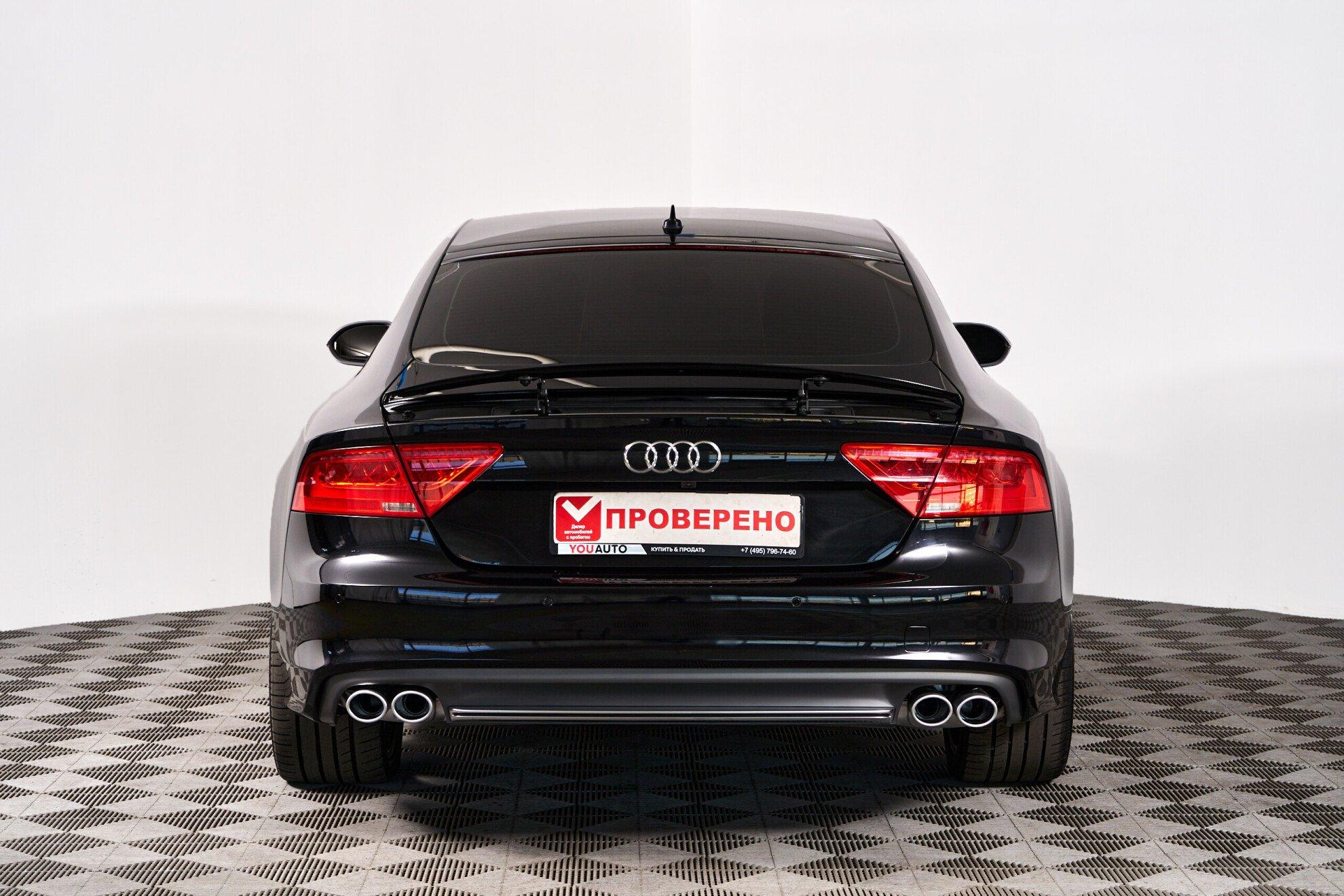 Audi A7 2013, черный