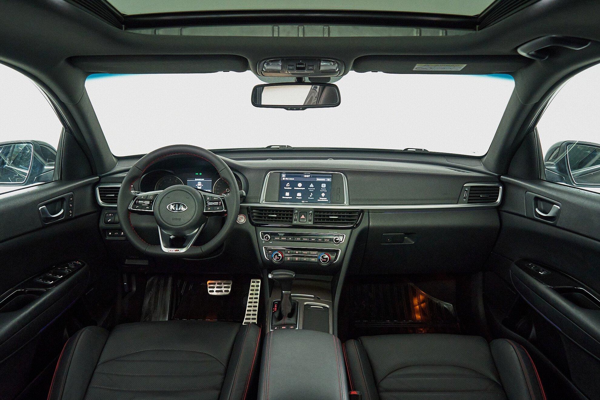 Kia Optima 2019, черный