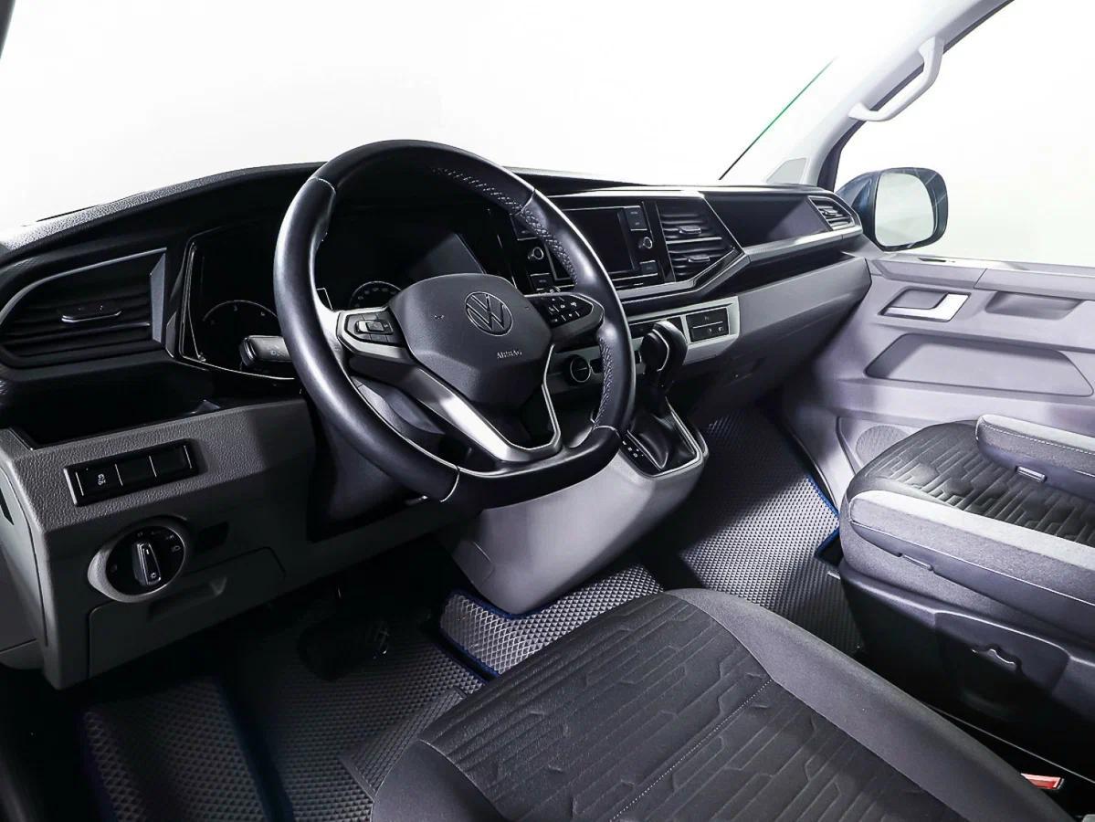 Volkswagen Caravelle 2021, синий