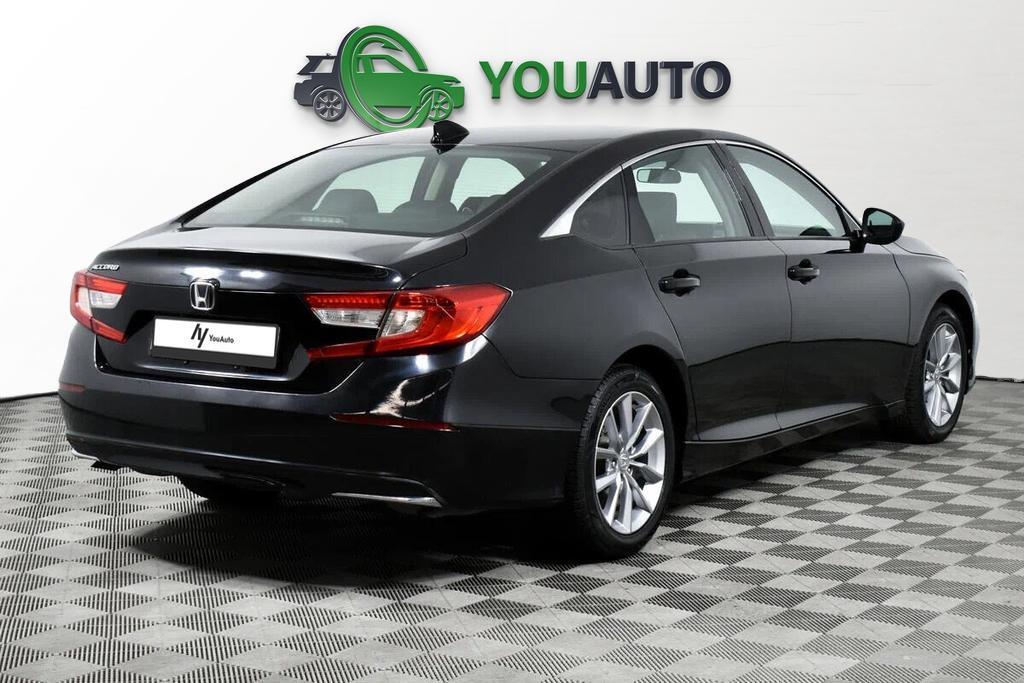 Honda Accord 2021, черный