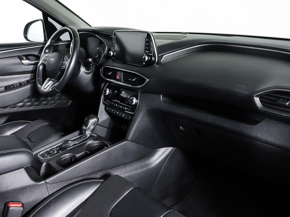 Hyundai Santa Fe 2018, серый