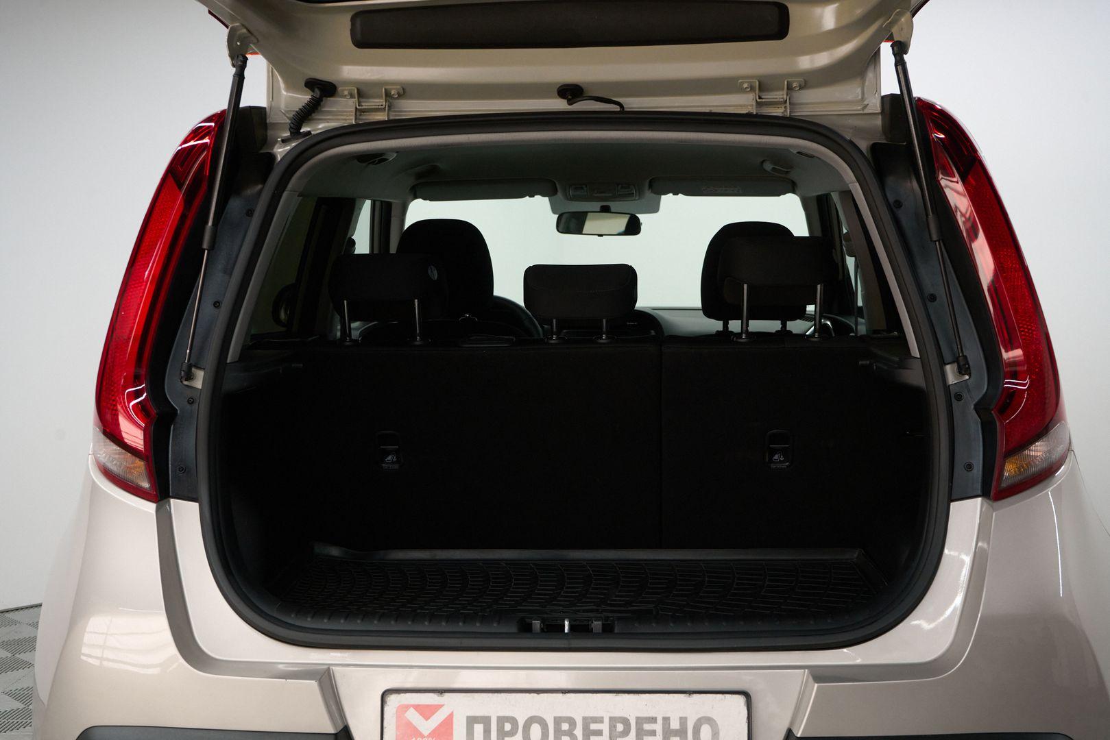 Kia Soul 2019, бежевый