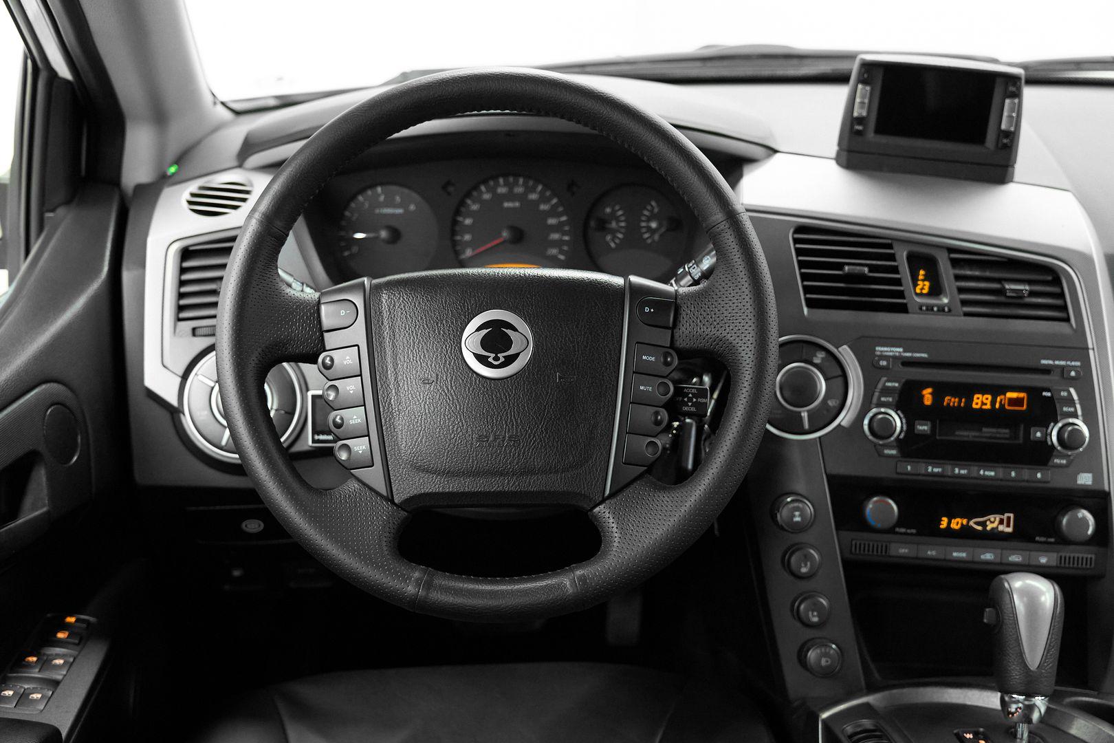 SsangYong Kyron 2012, белый