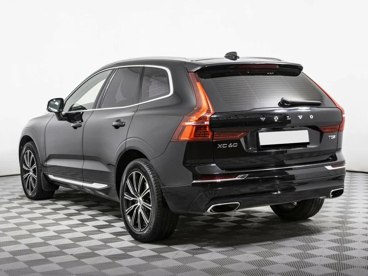 Volvo XC60 2020, черный