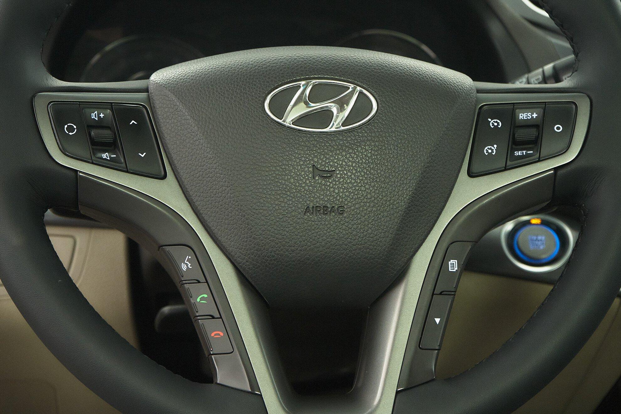Hyundai i40 2016, белый
