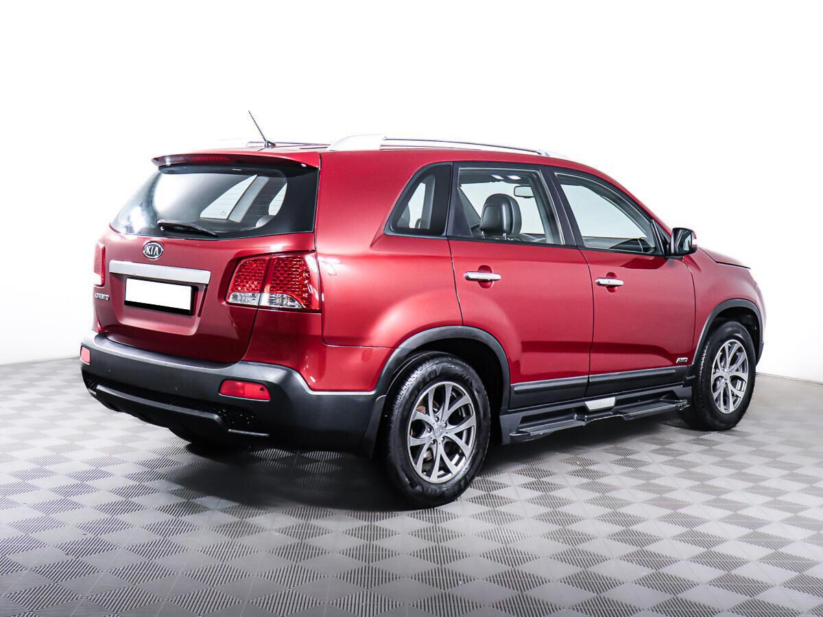 Kia Sorento 2011, красный