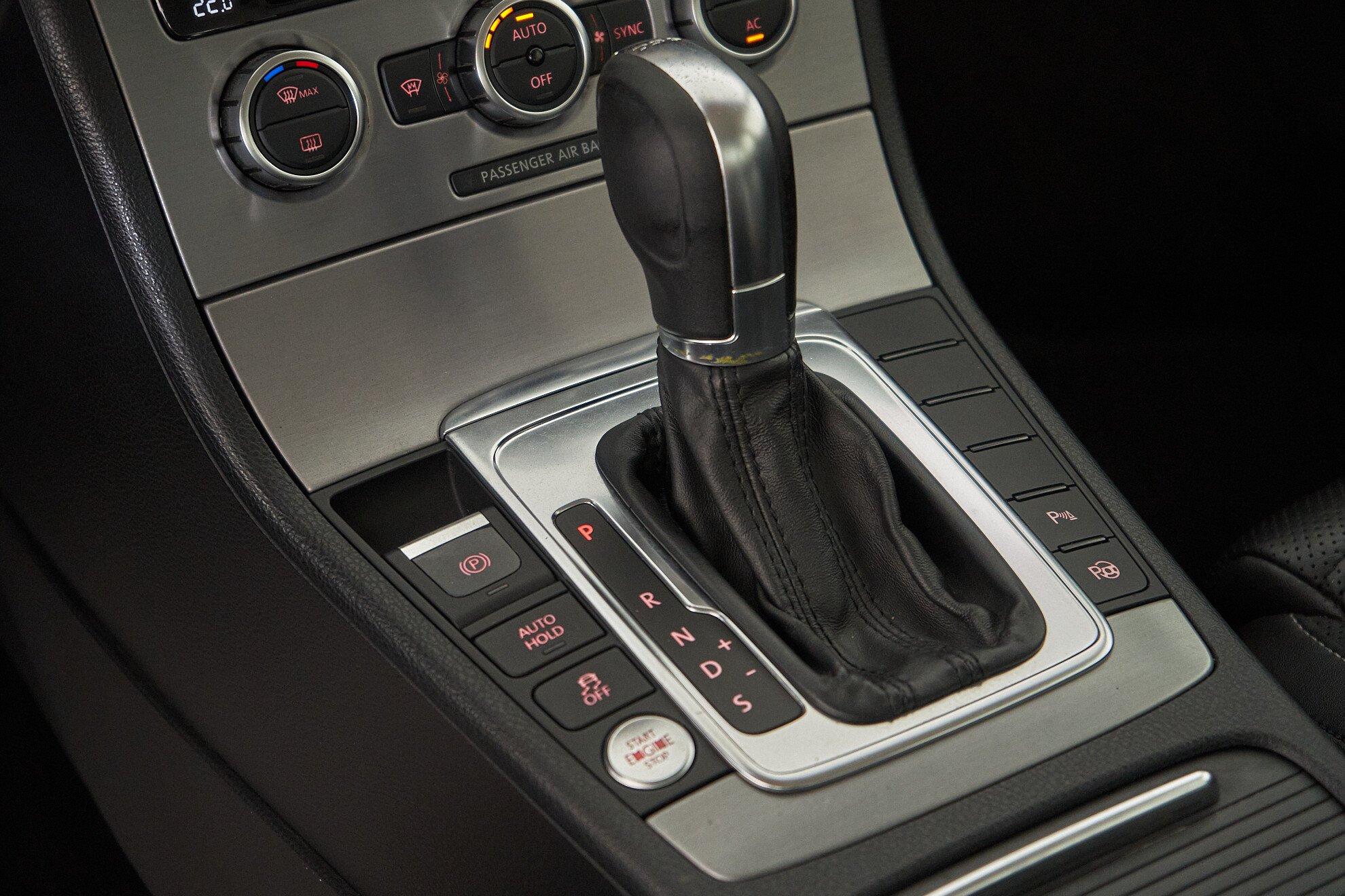Volkswagen Passat CC 2012, черный
