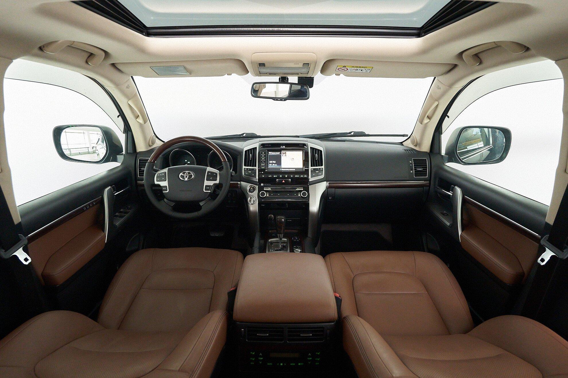 Toyota Land Cruiser 2014, черный