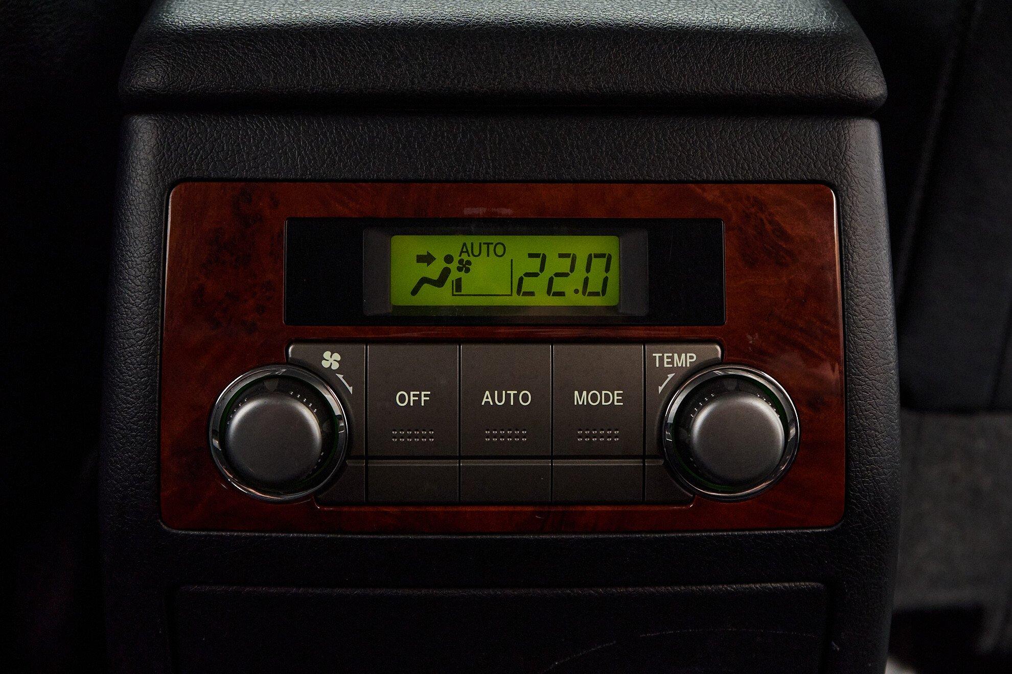 Toyota Highlander 2011, черный