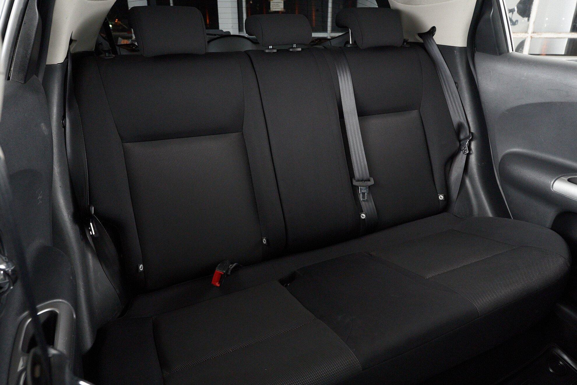 Nissan Juke 2013, белый