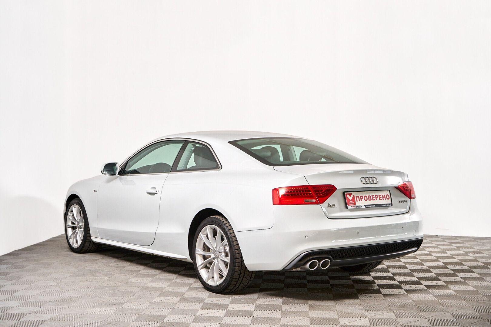 Audi A5 2013, белый
