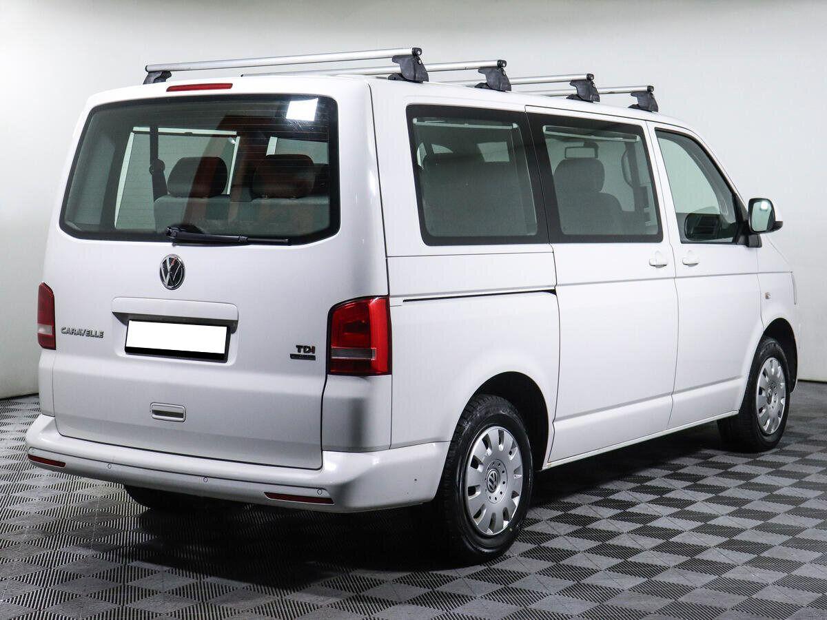 Volkswagen Caravelle 2012, белый