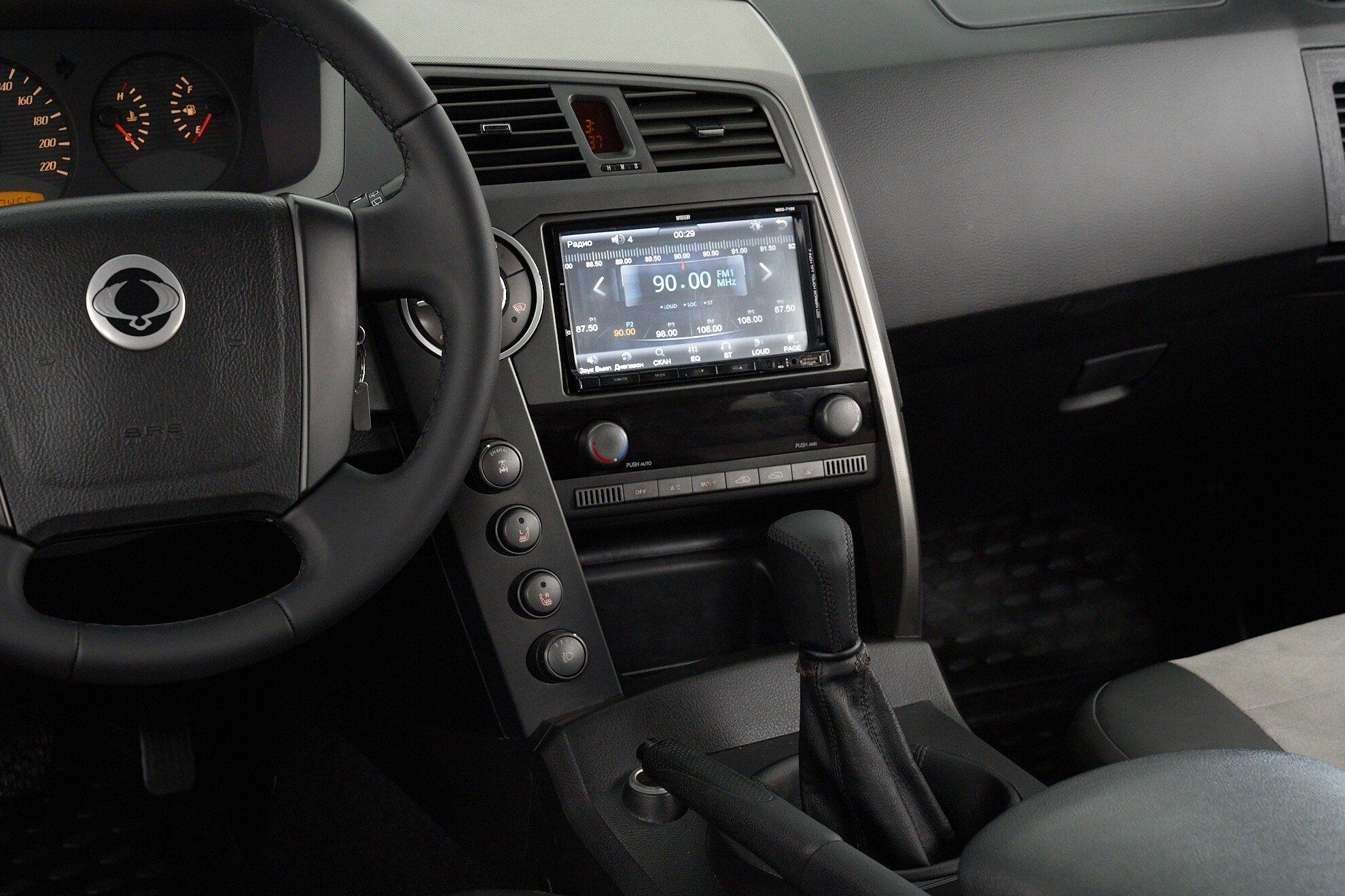 SsangYong Kyron 2012, серебряный