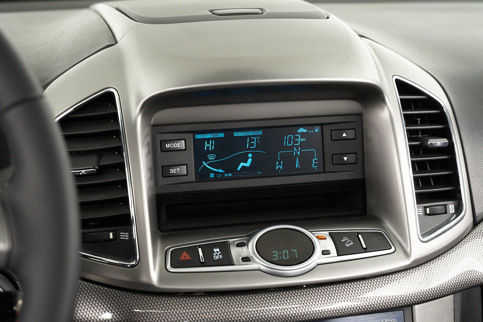 Chevrolet Captiva 2012, черный