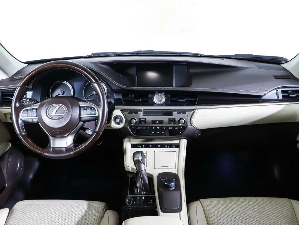 Lexus ES 2015, коричневый