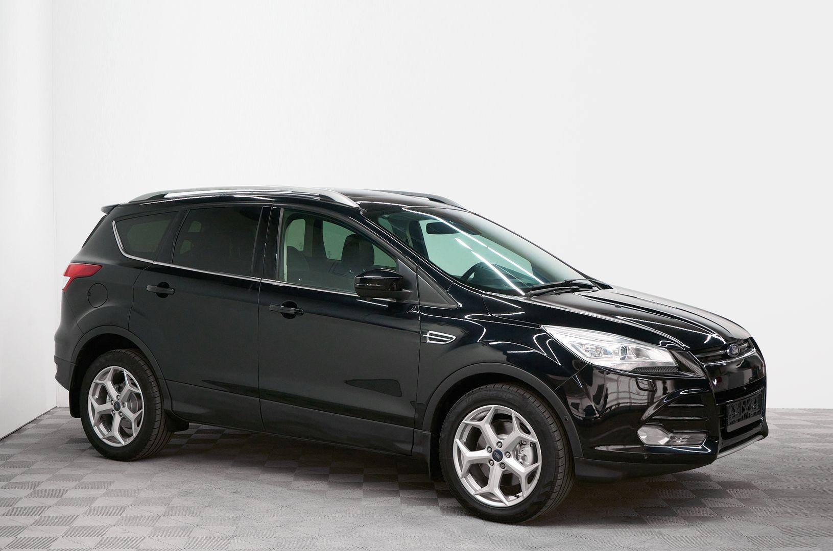 Ford Kuga 2014, черный