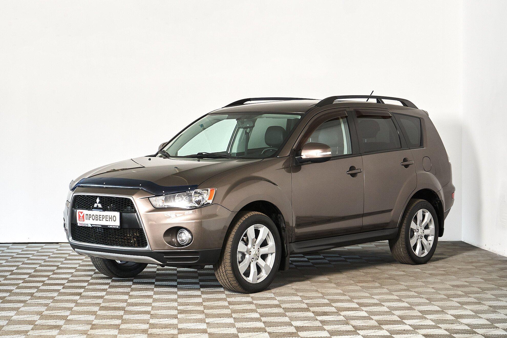 Mitsubishi Outlander 2011, коричневый
