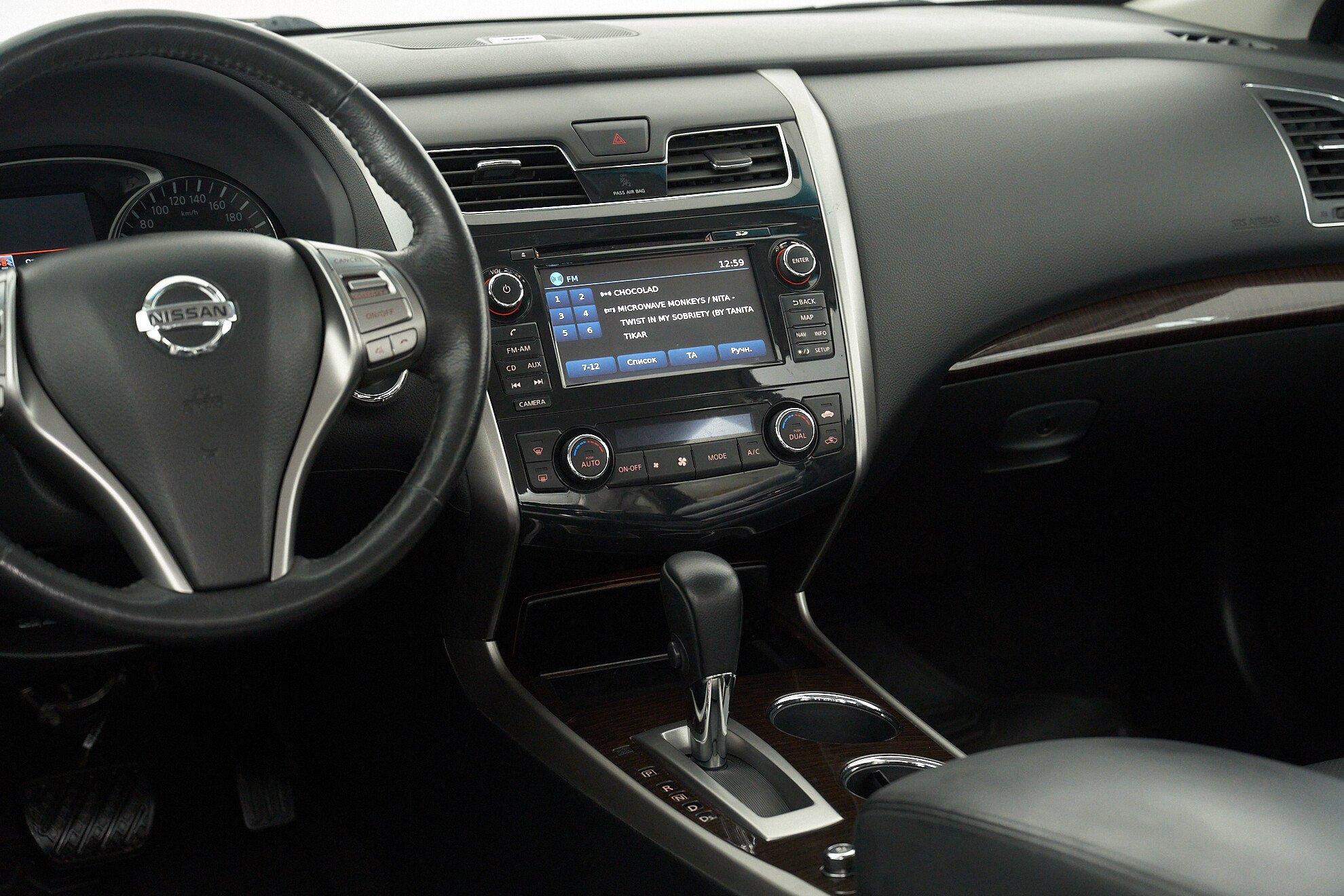 Nissan Teana 2014, белый