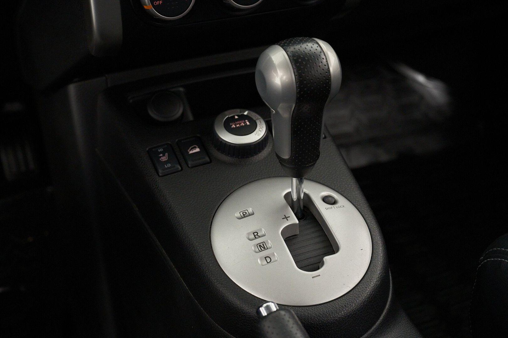 Nissan X-Trail 2013, черный