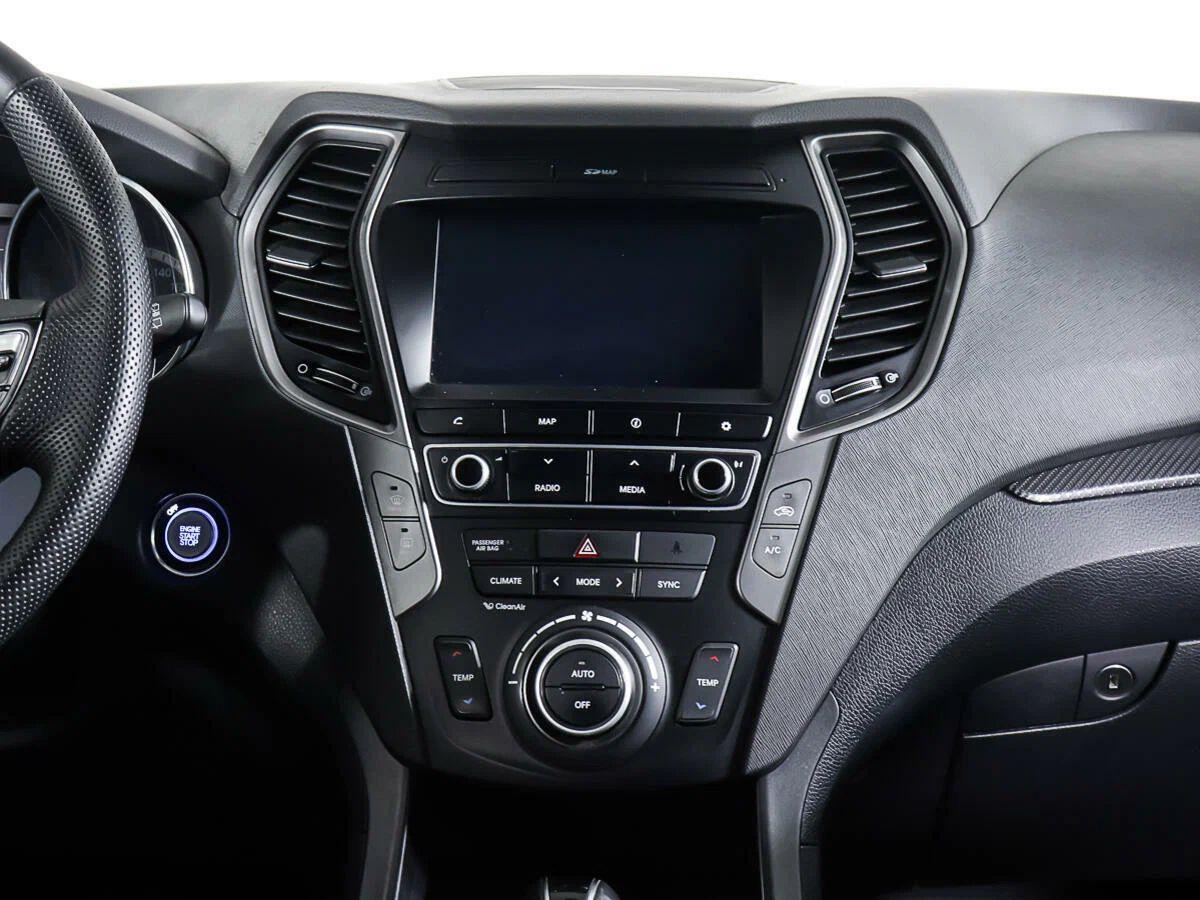 Hyundai Santa Fe 2015, белый