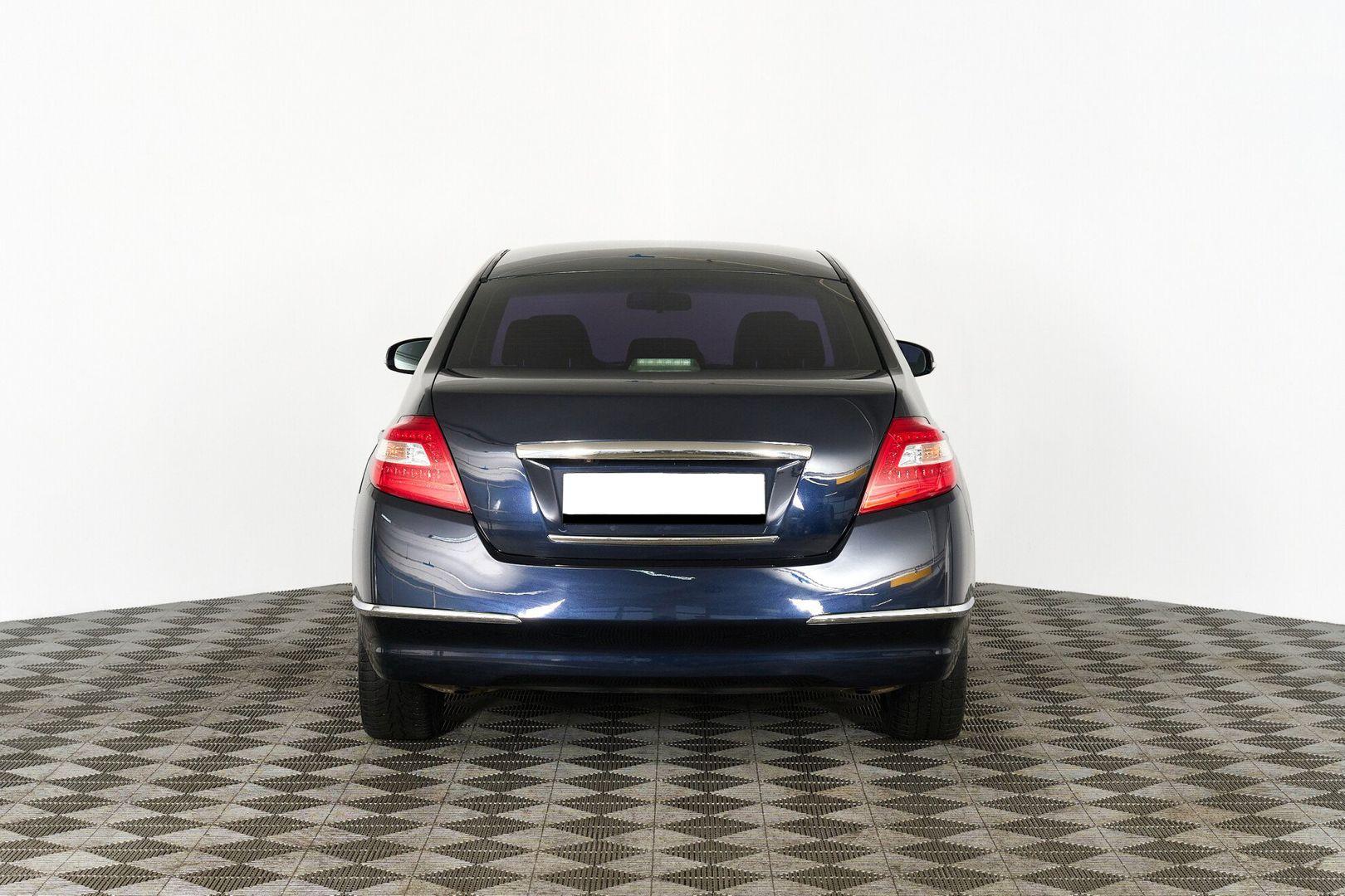 Nissan Teana 2010, синий