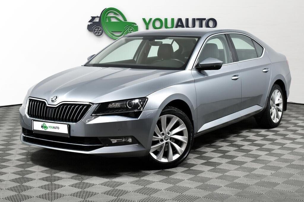 Skoda Superb 2018, серебряный