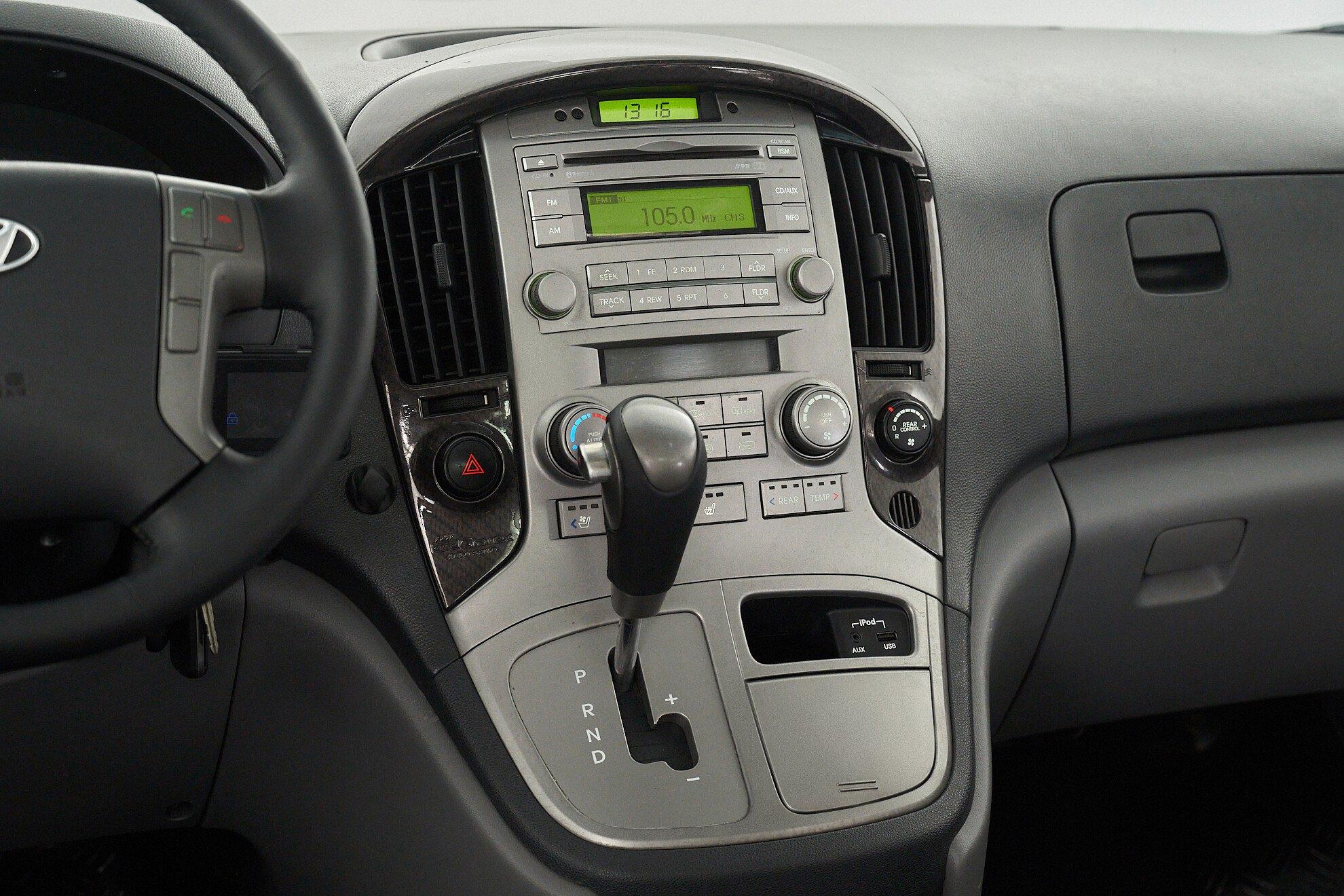 Hyundai Grand Starex 2014, черный