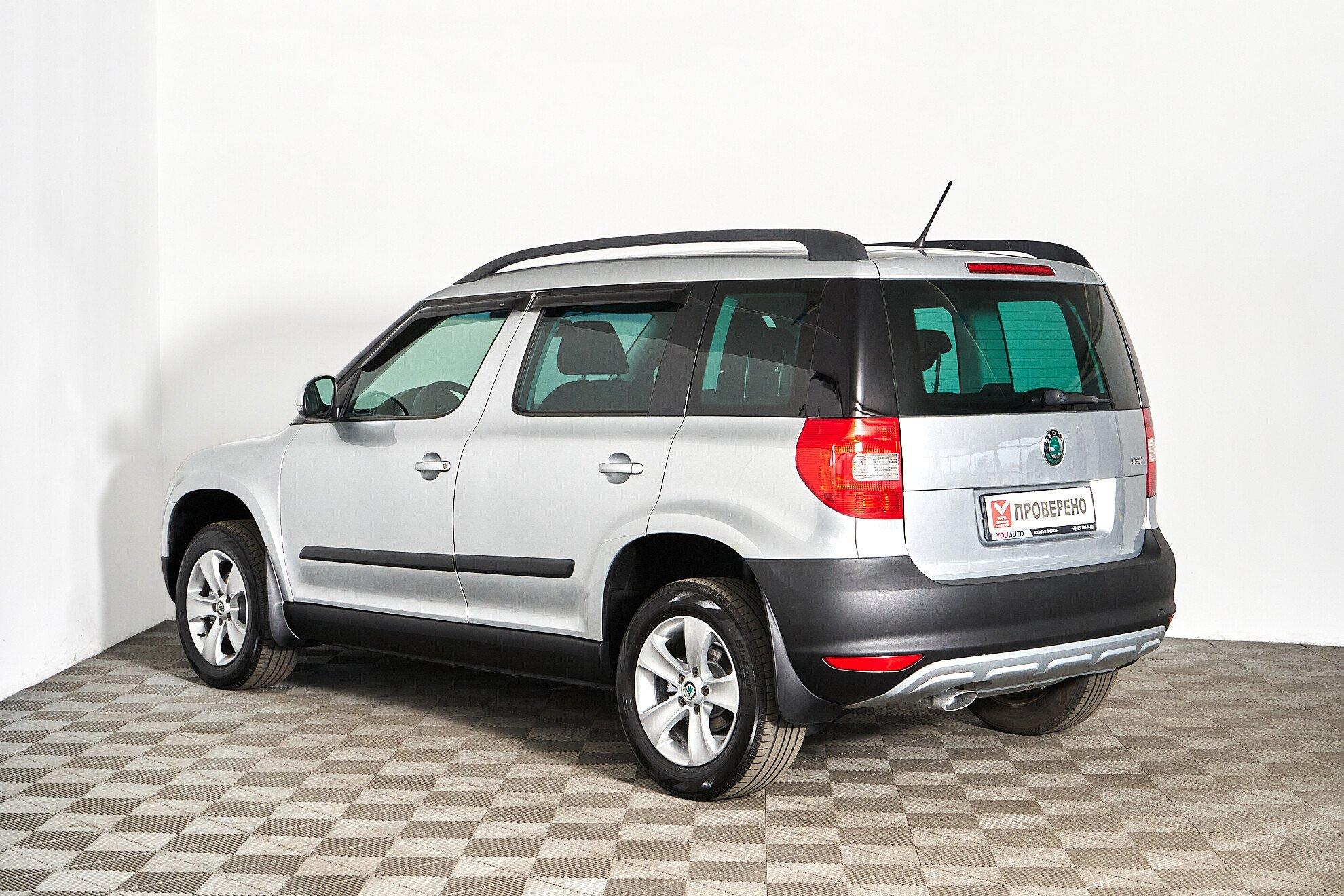 Skoda Yeti 2013, серебряный