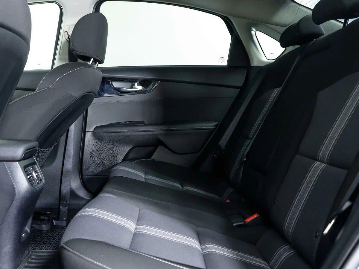 Kia Cerato 2022, синий